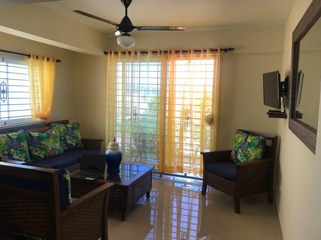Luxury Karla Apartments Las Flores Buitenkant foto